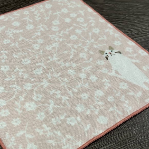 Kitten Cat Loves Flowers Japanese Handkerchief ❘ Hand Towel ❘ Face Towel (Pink) - Picture 2 of 6